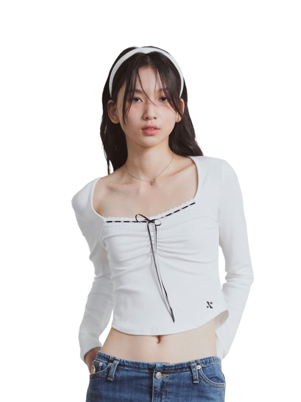 Etre Au Sommet Lace Shrring Squear Neck Long Sleeve